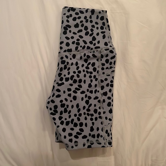 NWT Sunzel 7” Biker Shorts - Picture 2 of 6